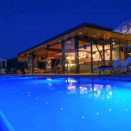 Birdcage 33 - Adult Only فندق يالِكافاك