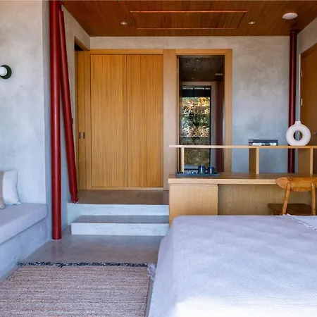 Hotel Birdcage 33 - Adult Only