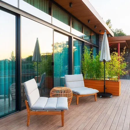 Birdcage 33 - Adult Only يالِكافاك