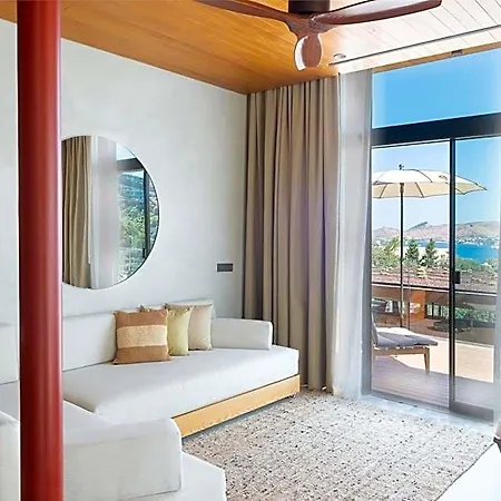 Hotel Birdcage 33 - Adult Only