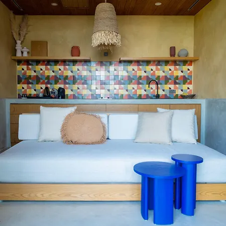 Birdcage 33 - Adult Only Otel