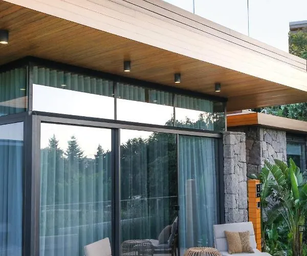 Hotel Birdcage 33 - Adult Only